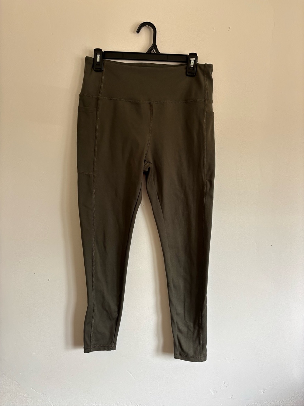 Danskin Olive Green High-Waist Capri Leggings